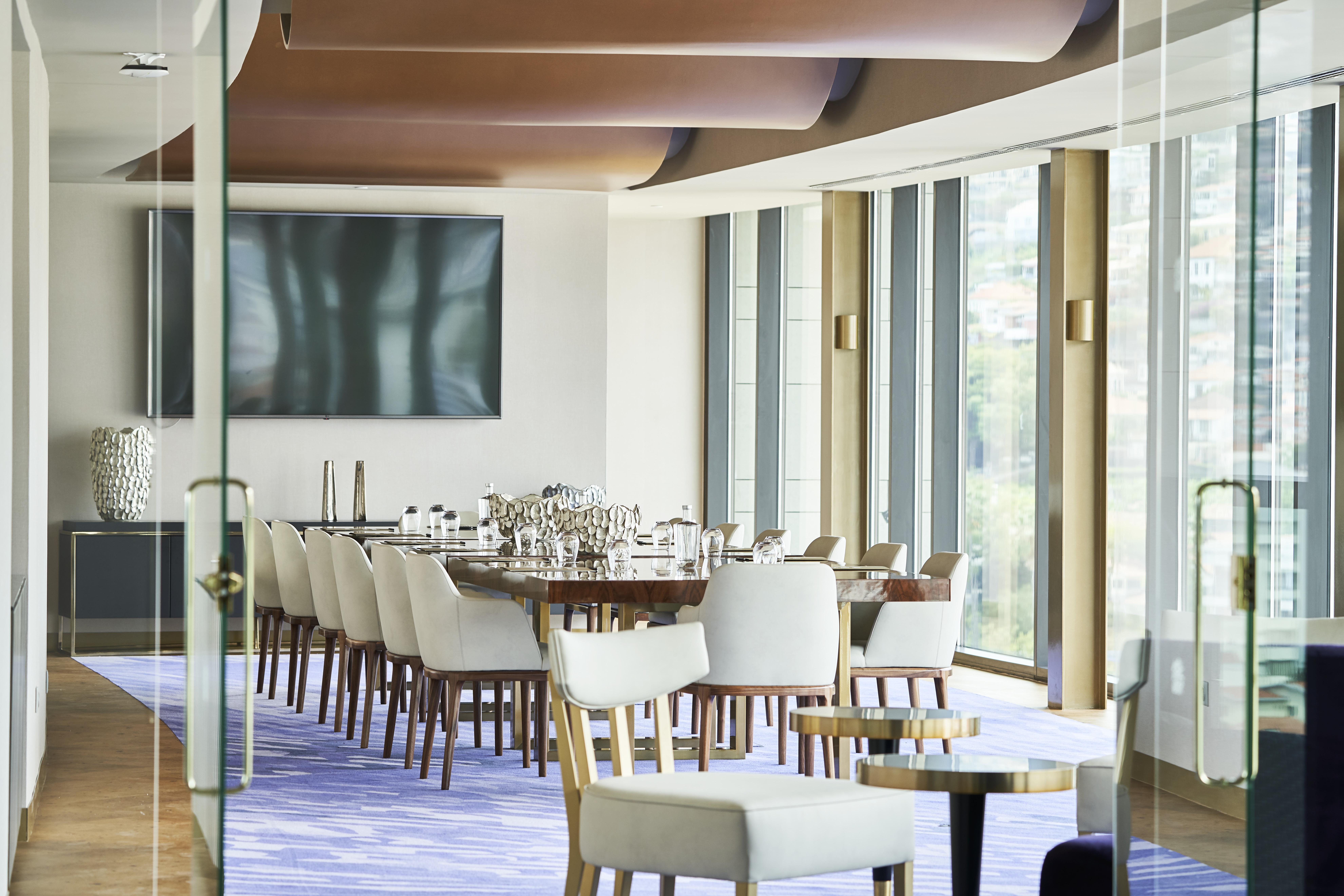 Savoy Palace - The Leading Hotels Of The World - Savoy Signature Funchal  Exterior photo The Club at The Landmark, Hong Kong