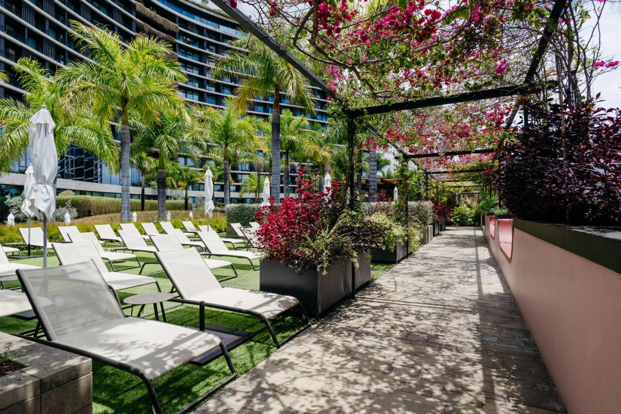 Savoy Palace - The Leading Hotels Of The World - Savoy Signature Funchal  Exterior photo The rooftop garden